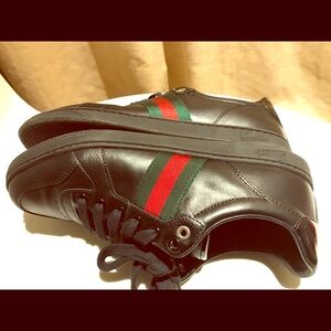 Gucci Black Sneakers with Red and Green Stripes